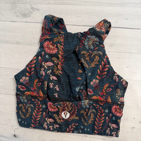Yoga Democracy festival denim printed crop legging and top women's small NEW - Picture 3 of 12